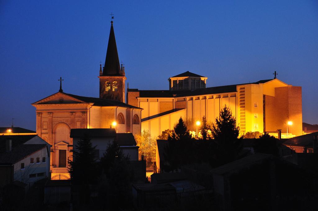 Hotel Tolin Ronco allʼAdige Buitenkant foto